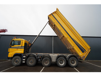 Camión volquete MAN TGS 49.480 10X8 TIPPER 688.000KM: foto 1