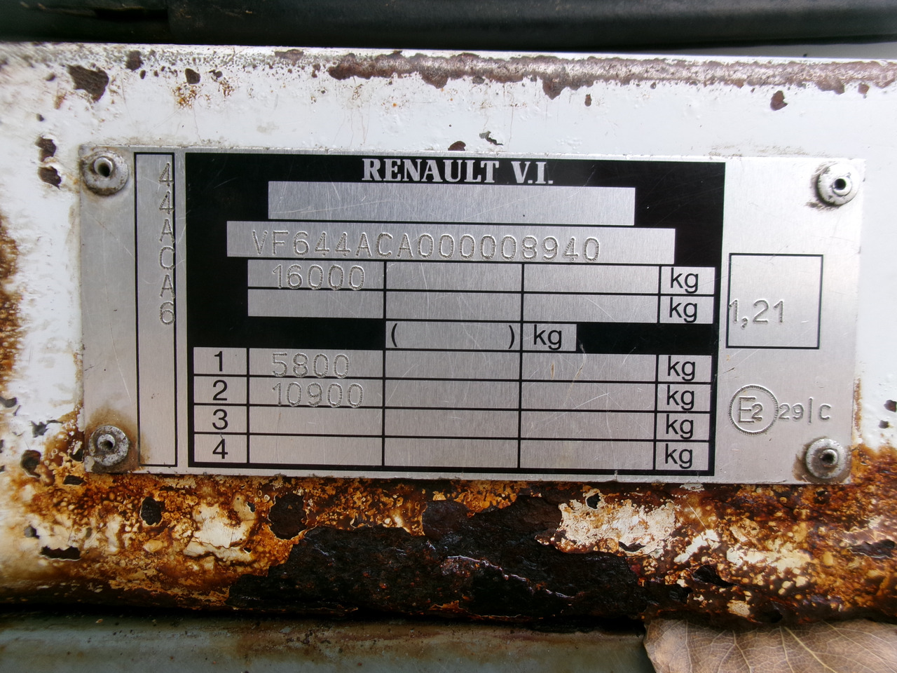 Leasing para Renault Midlum dci 4x2 gas tank 14.9 m3 Renault Midlum dci 4x2 gas tank 14.9 m3: foto 20