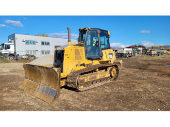 Bulldozer CATERPILLAR D6