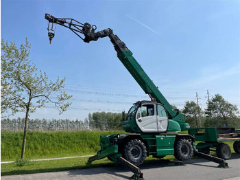 Manipulador telescópico MANITOU