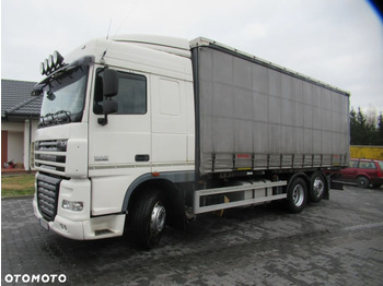 Camión lona DAF XF 105 460