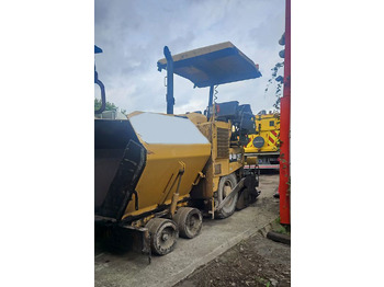 Pavimentadora de asfalto CATERPILLAR AP300D