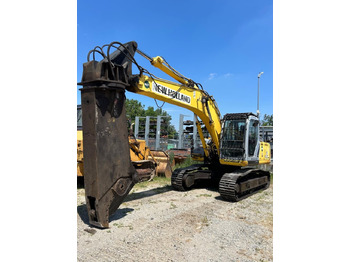 Excavadora de cadenas NEW HOLLAND E215B