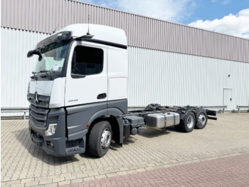 Camión chasis MERCEDES-BENZ Actros 2548