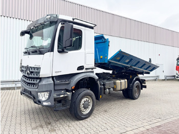 Camión volquete MERCEDES-BENZ Arocs 1833