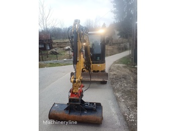 Miniexcavadora Caterpillar 303 E CR: foto 2