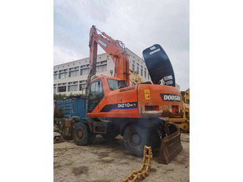 Excavadora de ruedas DOOSAN DH210W-7