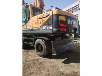 Excavadora de ruedas HYUNDAI 210W-9: foto 4