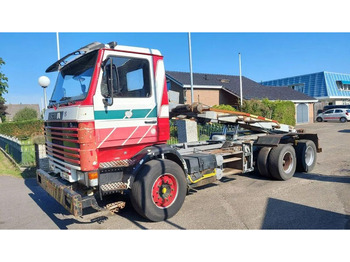 Camión con equipo de cable SCANIA R113