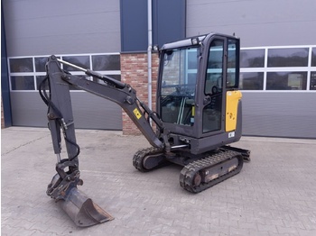 Miniexcavadora VOLVO EC18D