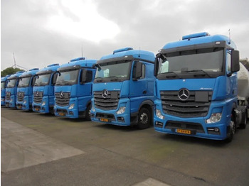 Cabeza tractora MERCEDES-BENZ Actros 1842