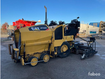 Pavimentadora de asfalto CATERPILLAR AP300F