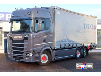 Camión lona SCANIA S 500