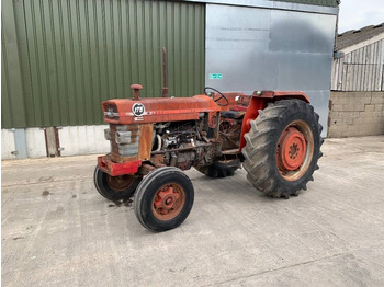 Tractor MASSEY FERGUSON 100 series