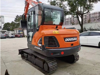 Excavadora de cadenas Doosan DX55: foto 4