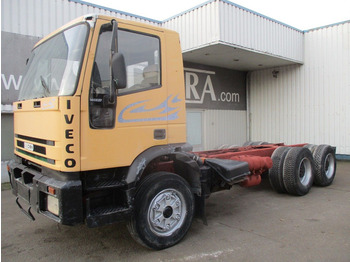 Camión chasis IVECO EuroTrakker