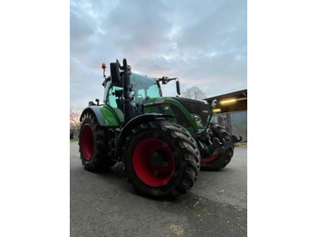 Tractor FENDT 724 Vario