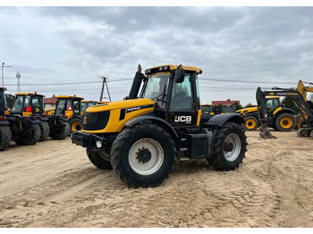 Tractor JCB