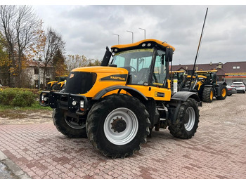 Tractor JCB