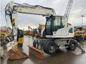 Excavadora de ruedas LIEBHERR A 918