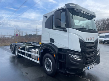 Camión multibasculante IVECO X-WAY