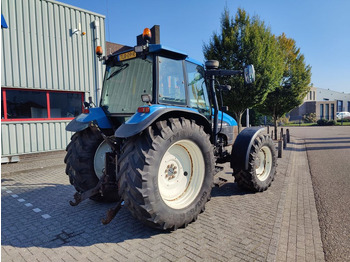 Tractor New Holland TS115: foto 3