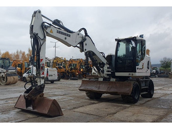 Excavadora de ruedas LIEBHERR A 912