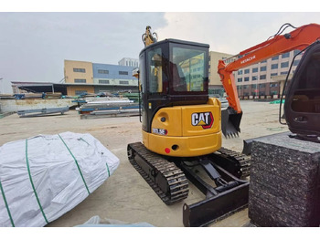 Miniexcavadora CATERPILLAR 303.5E