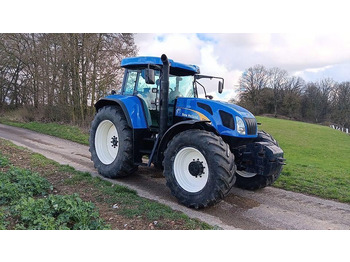 Tractor NEW HOLLAND TVT