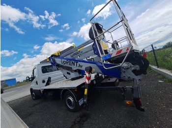 Camión con plataforma elevadora IVECO Daily