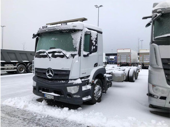 Camión isotérmico MERCEDES-BENZ Antos 2546