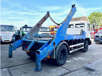 Camión portacontenedor de cadenas MAN 18 .232 (6 CILINDER) M90 WITH TELESCOPIC CONTAINER SYSTEM (8 GEARS MANUAL GEARBOX / EURO 1 (MECHANICAL PUMP AND INJECTORS)): foto 4