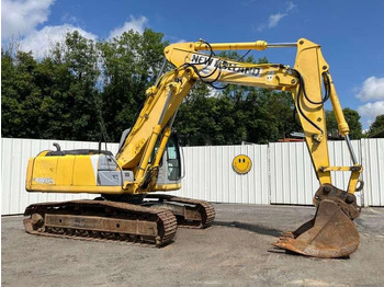 Excavadora de cadenas NEW HOLLAND E215B