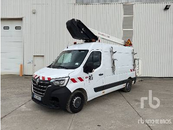 Camión con plataforma elevadora RENAULT Master