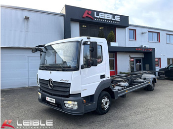 Camión portacontenedore/ Intercambiable MERCEDES-BENZ Atego 818