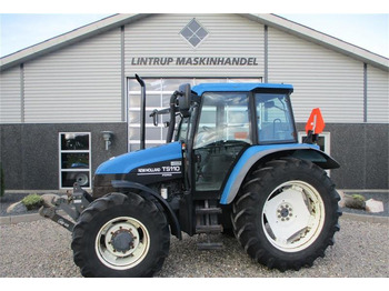 Tractor New Holland TS 110 Med frontlift: foto 1