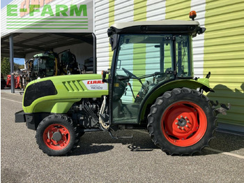 Tractor CLAAS nexos 220 ve isc twin VE: foto 2