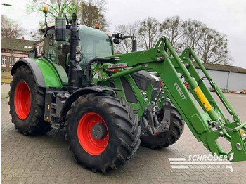 Tractor FENDT 724 Vario