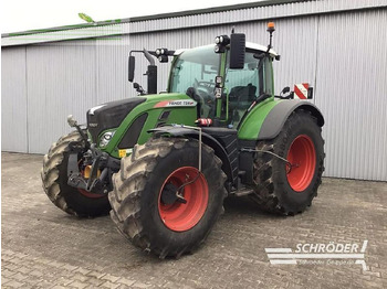 Tractor FENDT 724 Vario