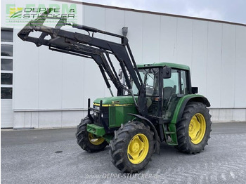 Tractor JOHN DEERE 6110