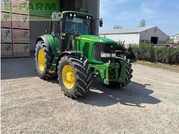 Tractor JOHN DEERE 6820