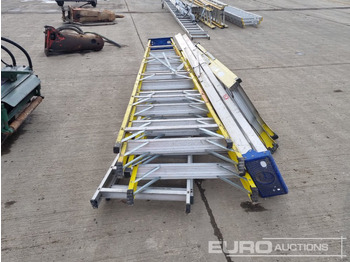 Equipo de construcción Fiberglass Step Ladders (3 of), Aluminium Step Ladders (2 of): foto 4