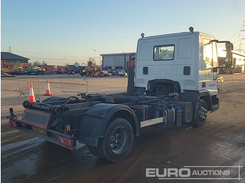 Camión multibasculante Iveco 75E16: foto 5