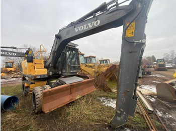 Excavadora de ruedas Volvo EW140 C: foto 2