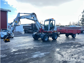 Excavadora de ruedas TAKEUCHI TB175