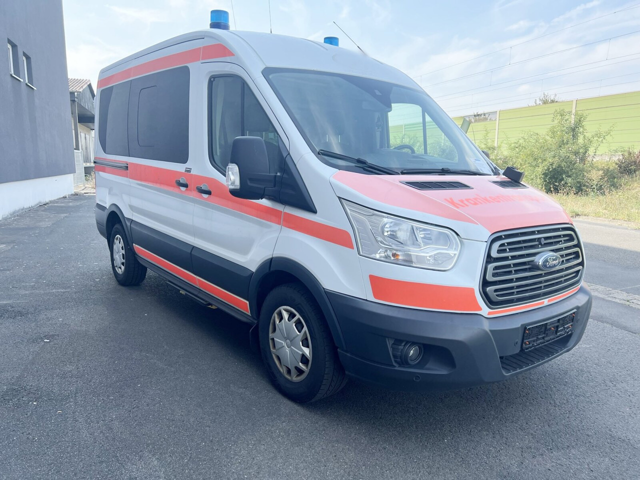 Leasing para Ford Transit 2.2 TDCI 4x2 Transit 2.2 TDCI 4x2, Krankentransporter Ford Transit 2.2 TDCI 4x2 Transit 2.2 TDCI 4x2, Krankentransporter: foto 9