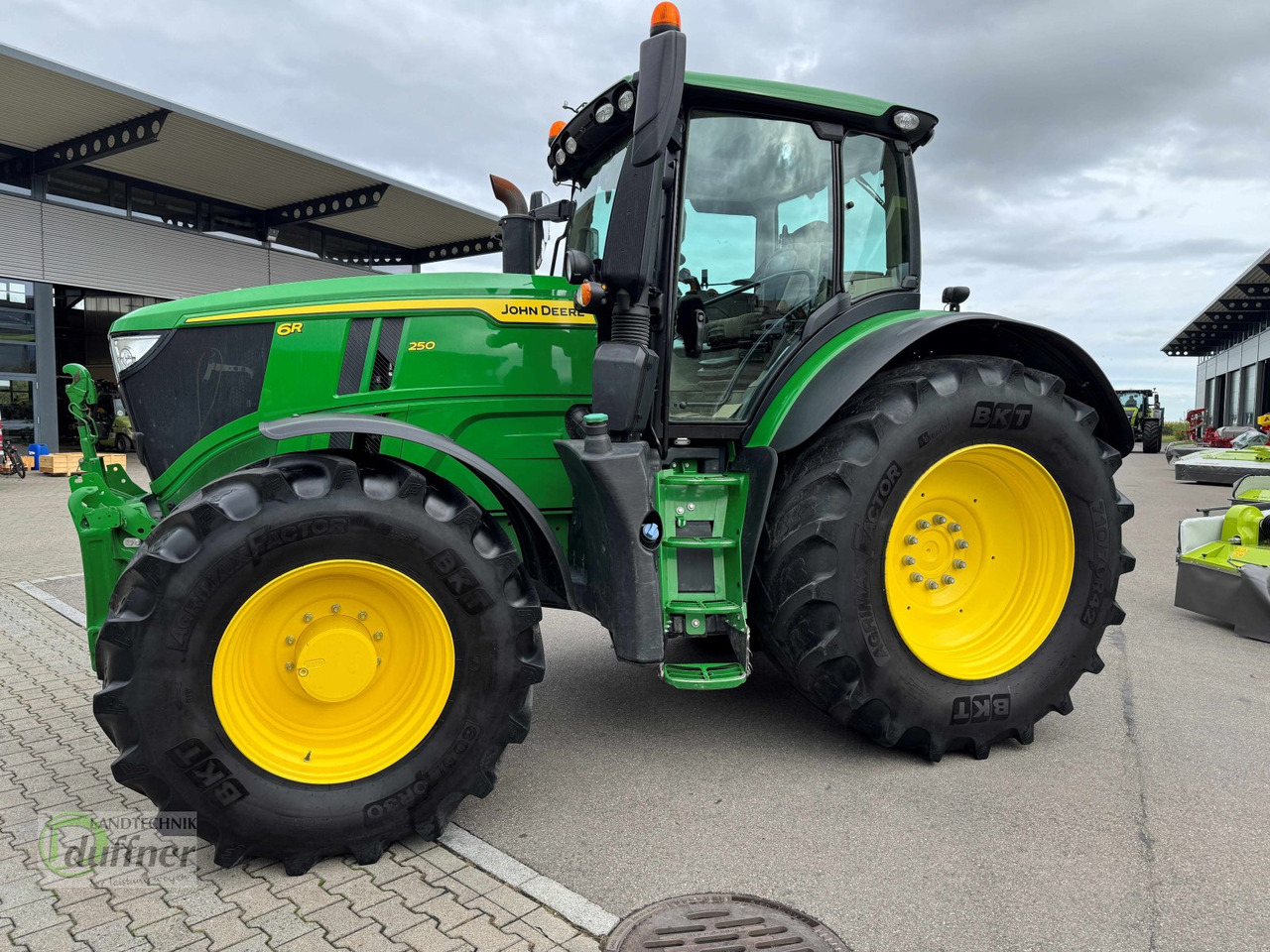 Leasing para John Deere 6R 250 John Deere 6R 250: foto 6