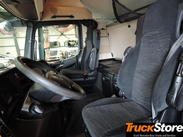 Cabeza tractora Mercedes-Benz Actros 1851 LS: foto 6