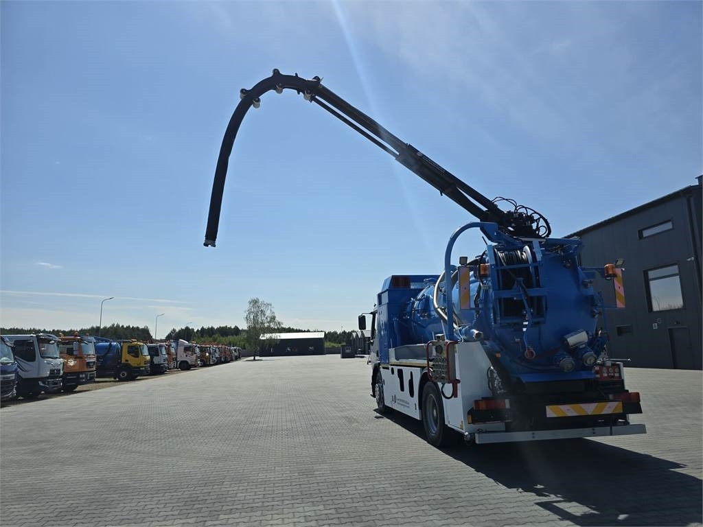 Limpieza de alcantarillado Renault 4x2 WUKO RIVARD for collecting liquid waste: foto 28