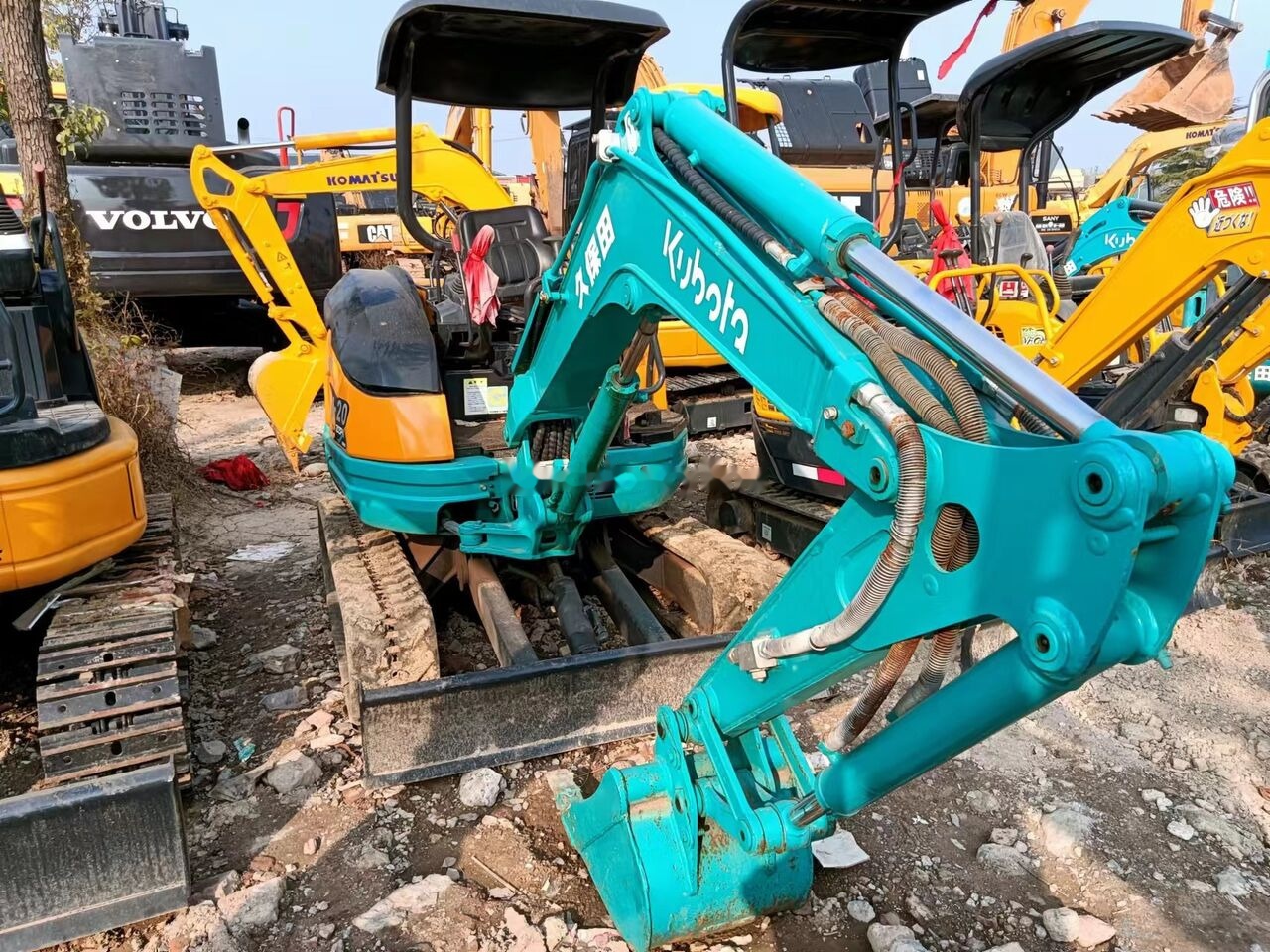 Miniexcavadora Kubota U20: foto 6